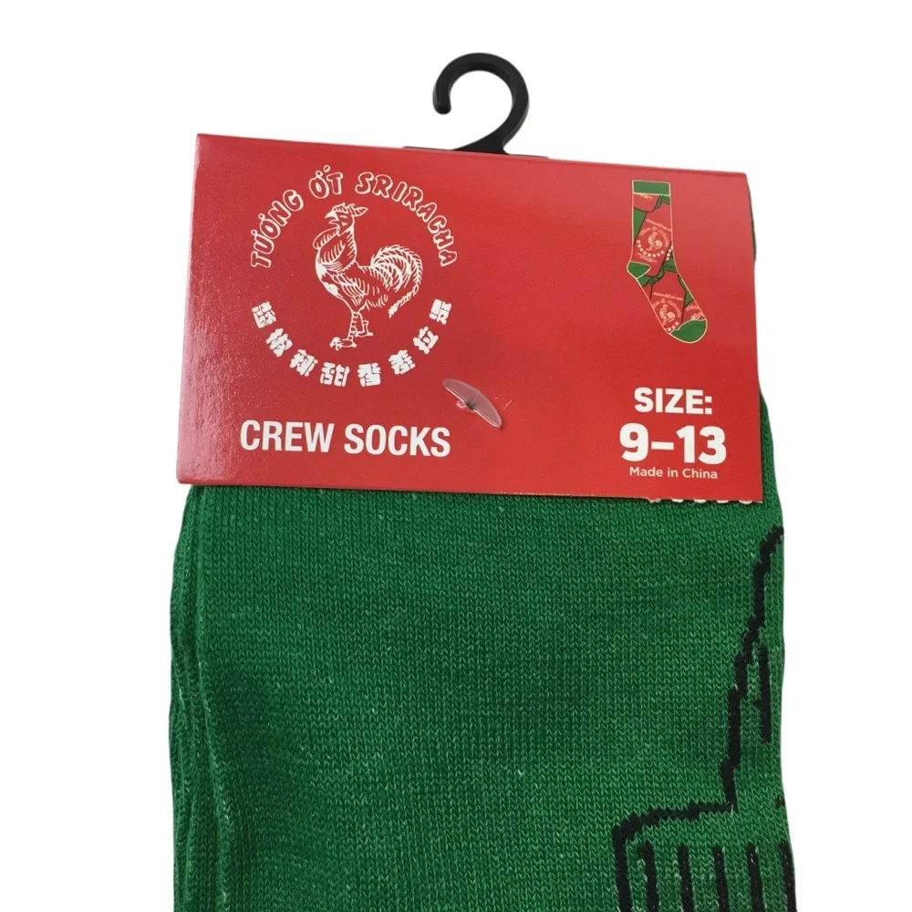 SRIRACHA Bottle Hot Sauce Rooster Crew Socks Adult Size 9-13 Novelty 1 Pair NWT
